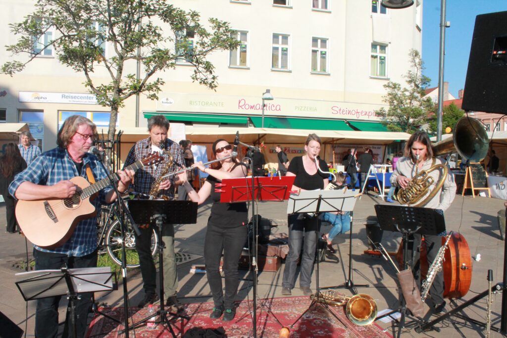 Band "Blech und Schwafel" spielen beim SKM 