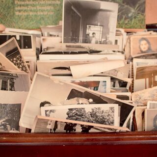 Erzählsalon „Wie ich nach Weißensee kam – vor und nach der Deutschen Einheit.“ 
Am Dienstag, den 18.11. von 18:30 - 20:00 Uhr findet der 2. Erzählsalon im STZ statt. 
Lebenserinnerungen e.V. und FreiZeitHaus e.V. laden zu einem Erzählsalon, in denen Bewohner und Bewohnerinnen von Weißensee ihre Geschichte erzählen. Wie kamen sie nach Weißensee? Wann und warum kamen sie nach Weißensee. Hier interessieren die Geschichten, die vor und nach der Deutschen Einheit passierten. 
Alle Geschichten sind willkommen. 
In Kooperation mit Lebenserinnerungen e.V. und gefördert im Rahmen des Bundesprogramms Demokratie Leben.